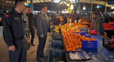 Kaymakam Gökpınar Salı Pazarı'nda!