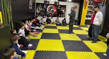 ​ŞAMPİYONLARA DİŞ SAĞLIĞI EĞİTİMİ