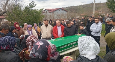 21 Yaşındaki Hakan, Gözyaşlarıyla Uğurlandı