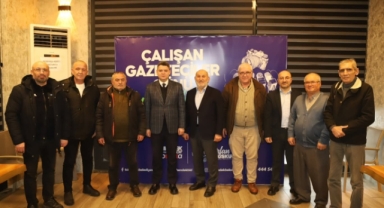 BAŞKAN PÜSKÜLLÜ VE KAYMAKAM GÖKPINAR HENDEKLİ GAZETECİLERLE BULUŞTU
