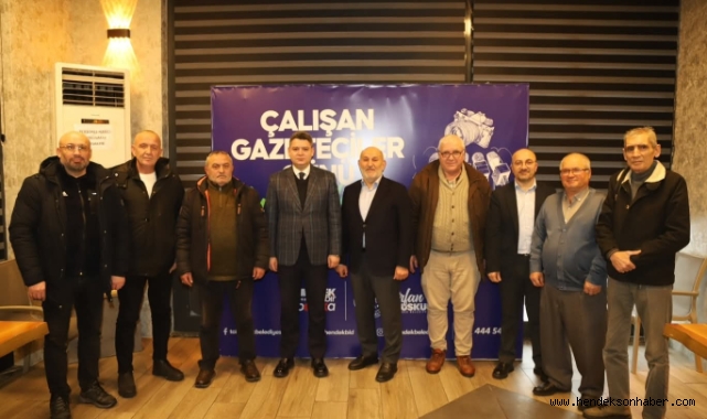 BAŞKAN PÜSKÜLLÜ VE KAYMAKAM GÖKPINAR HENDEKLİ GAZETECİLERLE BULUŞTU