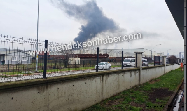 Hendek 2. OSB'de Korkutan Yangın: Ekipler Seferber Oldu!
