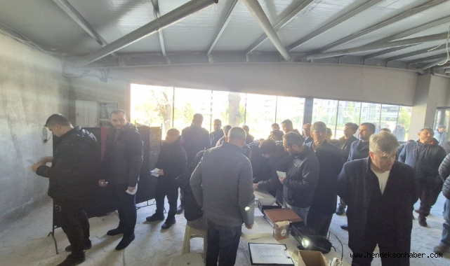 OBA MEŞALE EVLERİ’NDE DEVİR TESLİM: PRESTİJLİ SİTEDE SEÇİM HEYECANI!