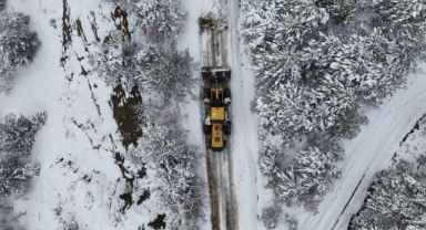Sakarya Büyükşehir duraksız kar mesaisiyle grup yollarının tamamını ulaşıma açtı