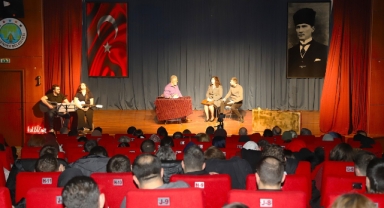 “HAYROLA KARYOLA” ADLI TİYATRO OYUNUNA BÜYÜK İLGİ 