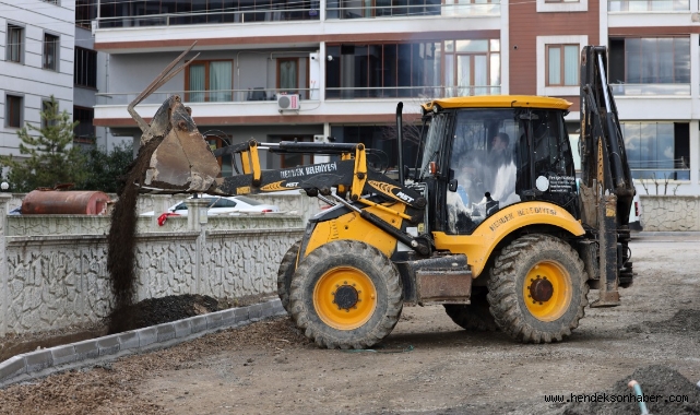 HENDEK BELEDİYESİNİN SAHA ÇALIŞMALARI MAHALLE MAHALLE SÜRÜYOR