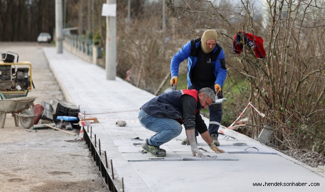 HENDEK BELEDİYESİNİN SAHA ÇALIŞMALARI MAHALLE MAHALLE SÜRÜYOR