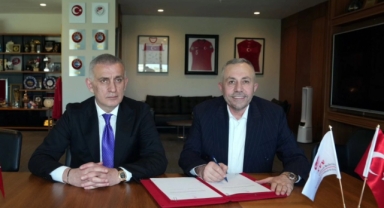 Sarıyer Kola Futbol Milli Takımlar Tedarik Sponsoru Oldu