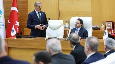 Adalet Bakanı Gürlek, Büyükşehir Belediyesi’nde: Sakarya’ya ‘huzur şehri’ övgüsü