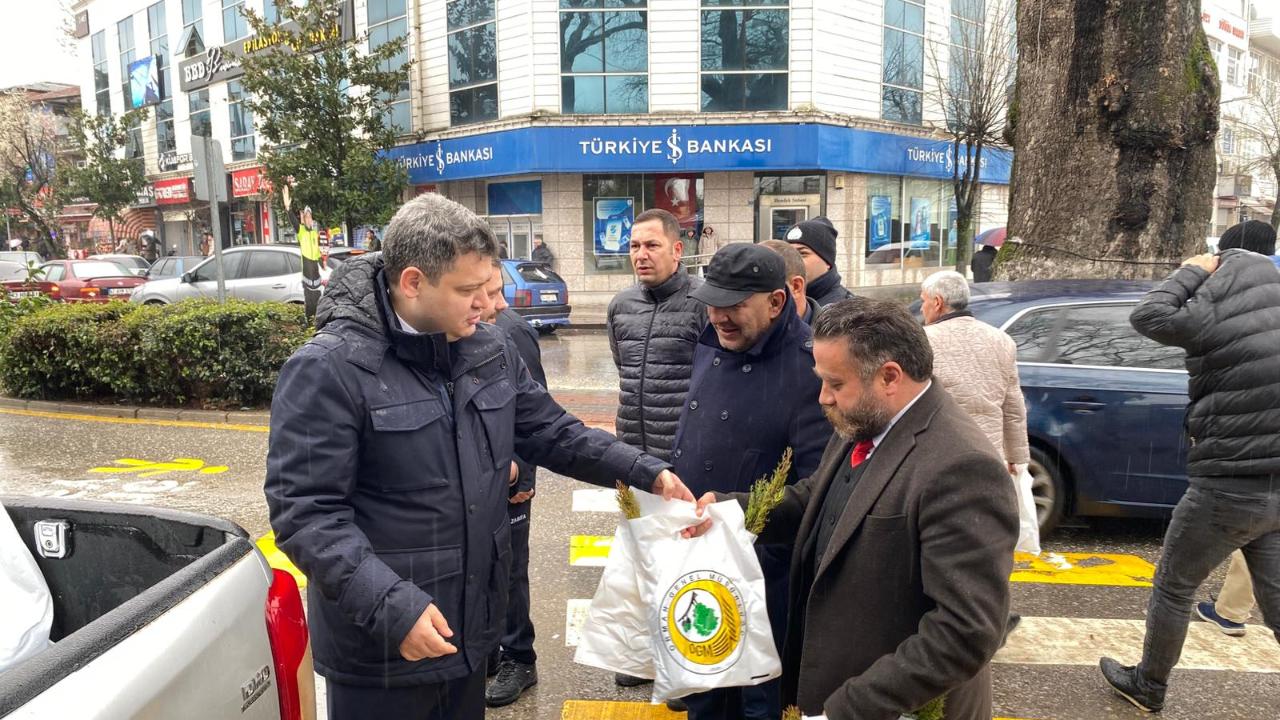 Hendek’te 1000 Fidan Toprakla Buluşuyor: "Her Fidan Bin Umut"