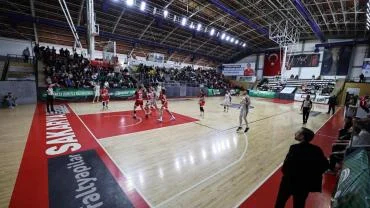 Lider Büyükşehir Play-Off’a Çeyrek Finalden gidiyor