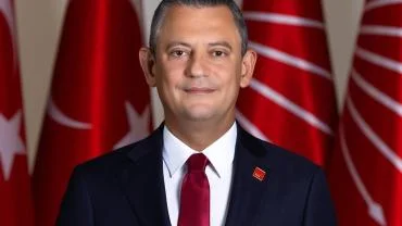 Özgür Özel 18 Nisan’da Demokrasi Meydanı’nda!