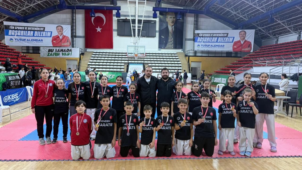 Seçmelere Hendek damgası