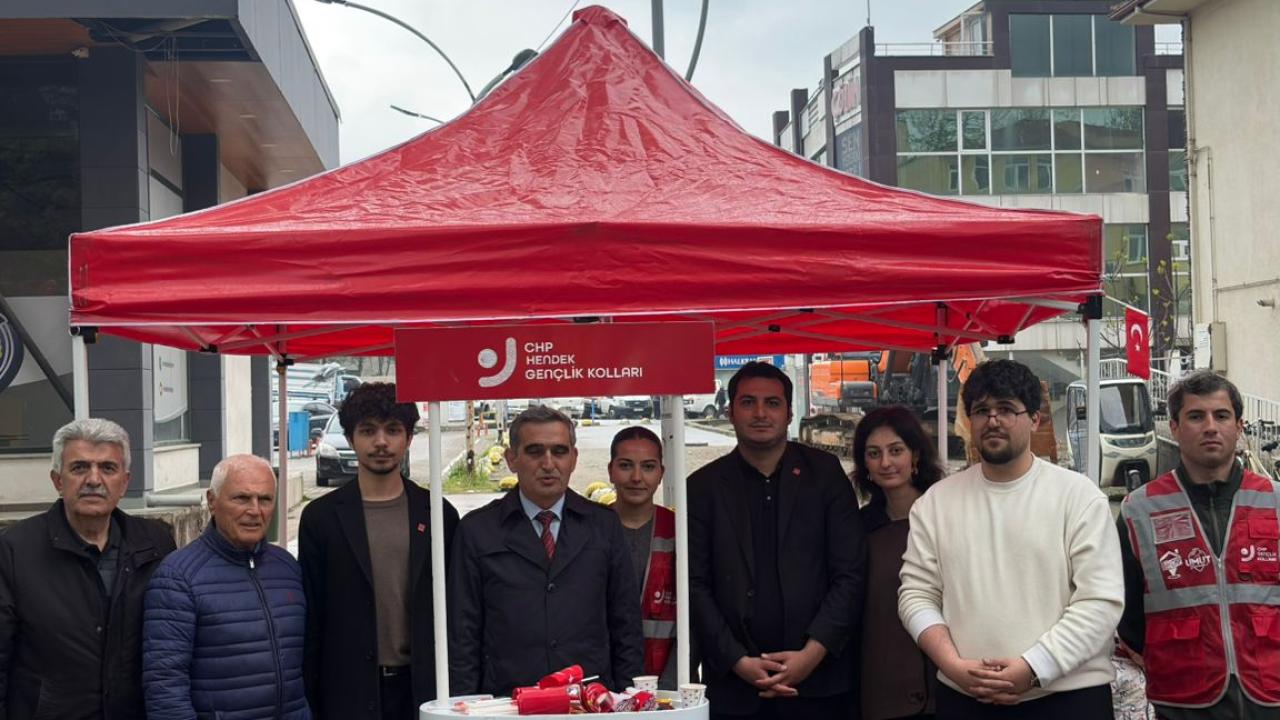 CHP Hendek’ten Çocuklara 23 Nisan Sürprizi
