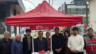 CHP Hendek’ten Çocuklara 23 Nisan Sürprizi