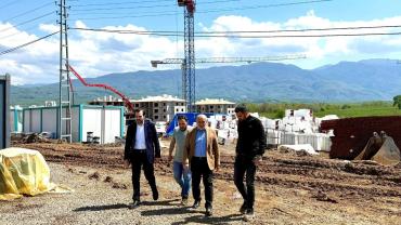 Hendek TOKİ’de Geri Sayım: Başkan Püsküllü Sahada!