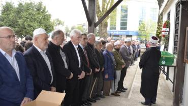 Hendek’te hüzünlü veda: İzzet Kolip dualarla uğurlandı