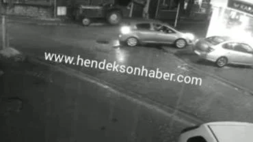 Kontrolden Çıkan Otomobil  Züccaciyeye Daldı