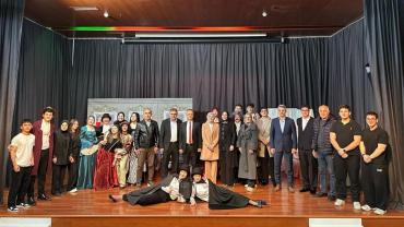 MÜFETTİŞ OYUNU TİYATROSEVERLERLE BULUŞTU