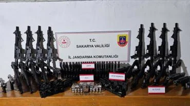 Sakarya'da Cephanelik gibi eve baskın