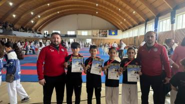 Şampiyonlar Madalyaları Topladı