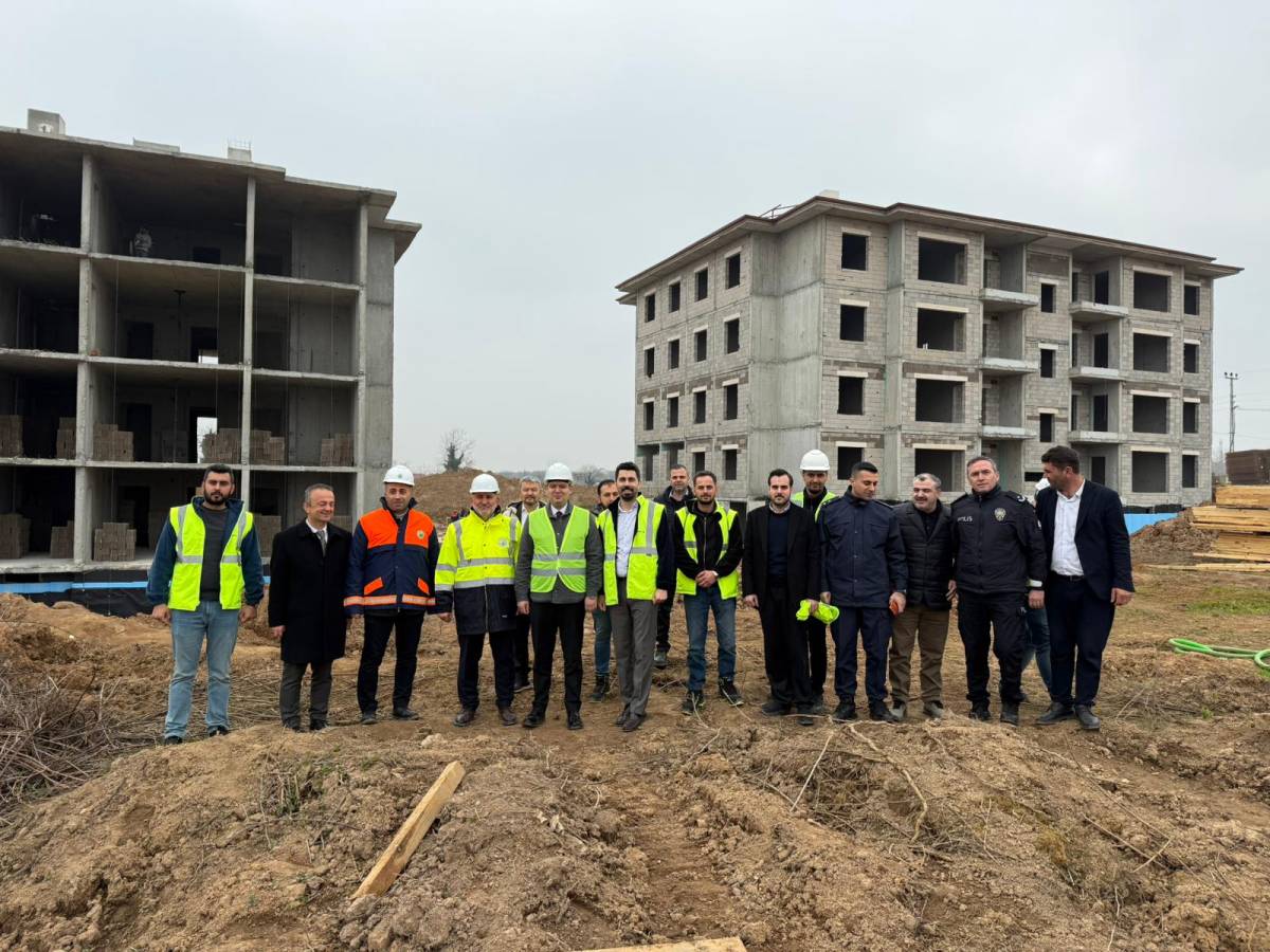 İKBALİYE MAHALLESİ’NDE TOKİ KONUTLARI YÜKSELİYOR