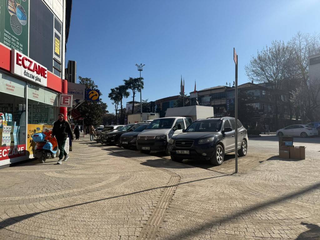 HENDEK’TE SAHA ÇALIŞMALARI ARALIKSIZ SÜRÜYOR