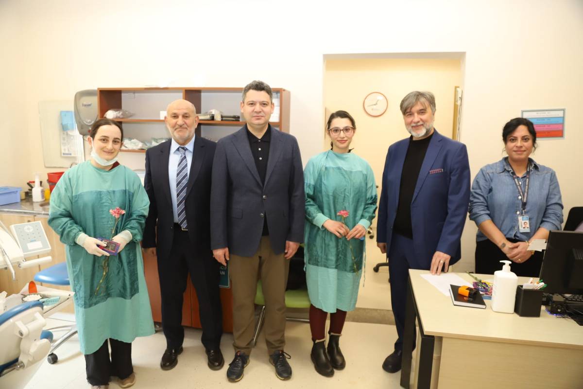 Hendek’te Sağlık Ordusuna Anlamlı Ziyaret