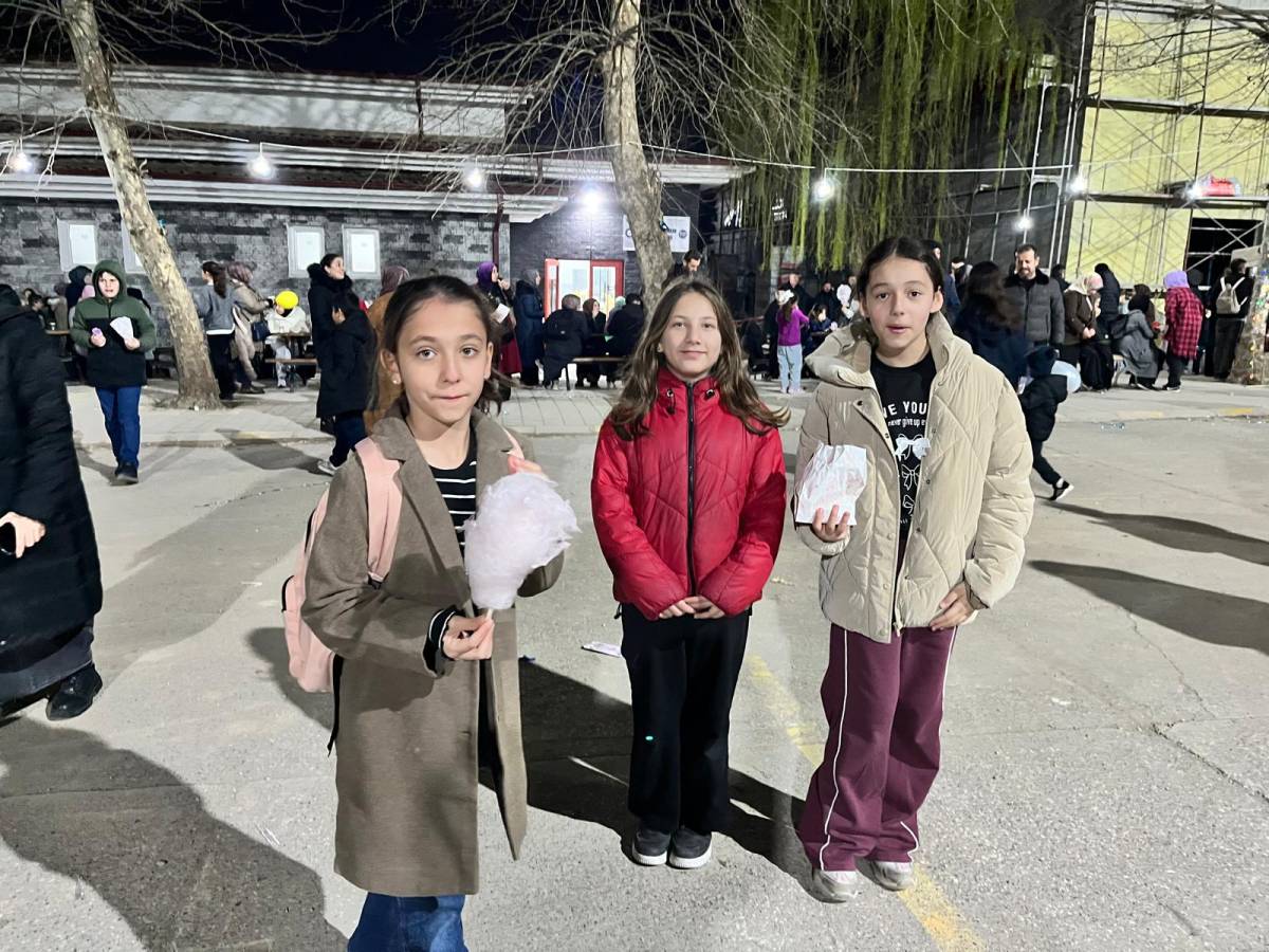 ŞEHİT ALİ GAFFAR OKKAN ORTAOKULU’NDA RAMAZAN NEŞESİ!