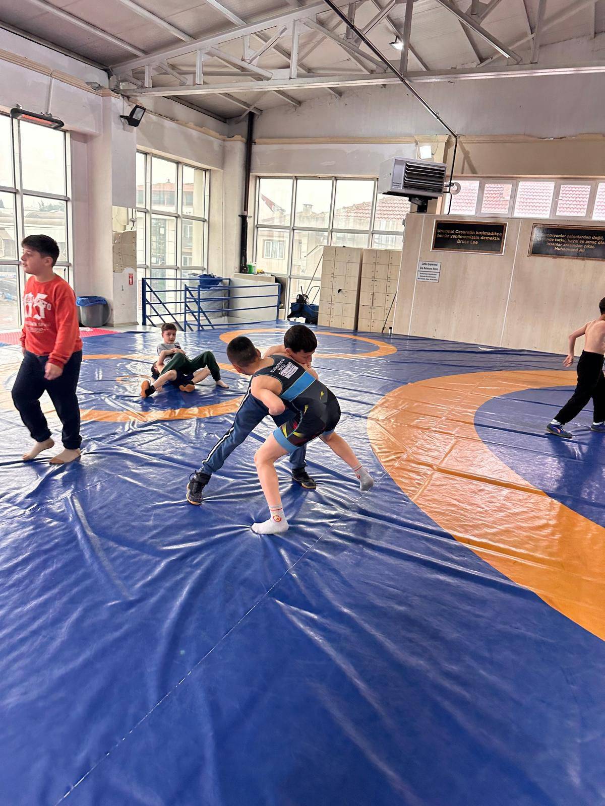 Kaymakam Gökpınar’dan Genç Pehlivanlara Moral Ziyareti!