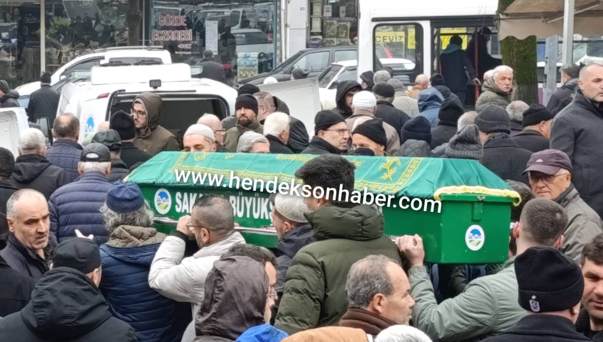 Hendek Eski Muhtarını Dualarla Uğurladı