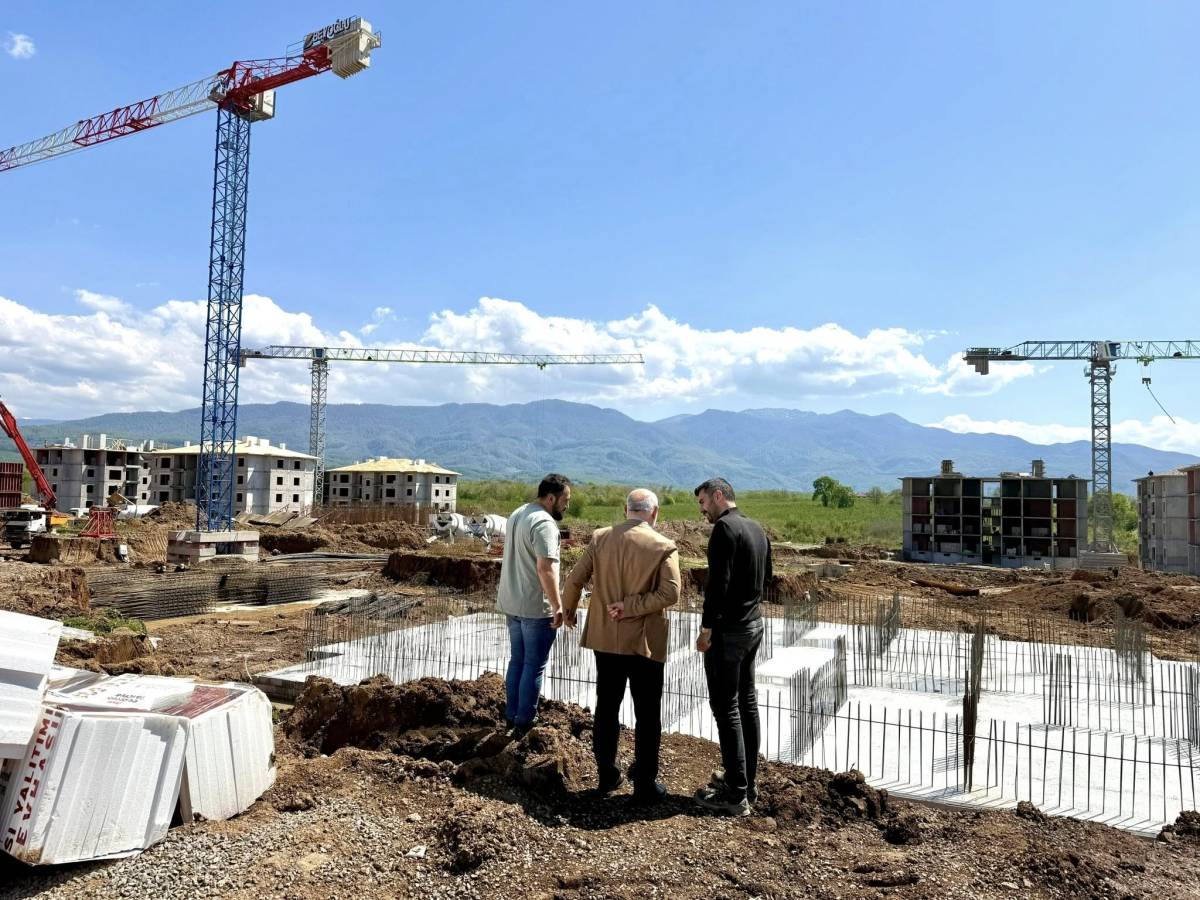 Hendek TOKİ’de Geri Sayım: Başkan Püsküllü Sahada!