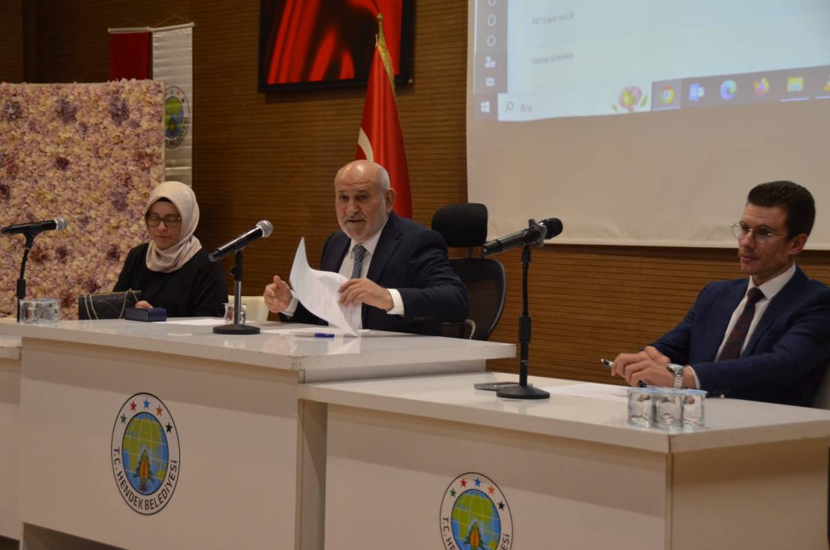 Hendek Meclisi’nde