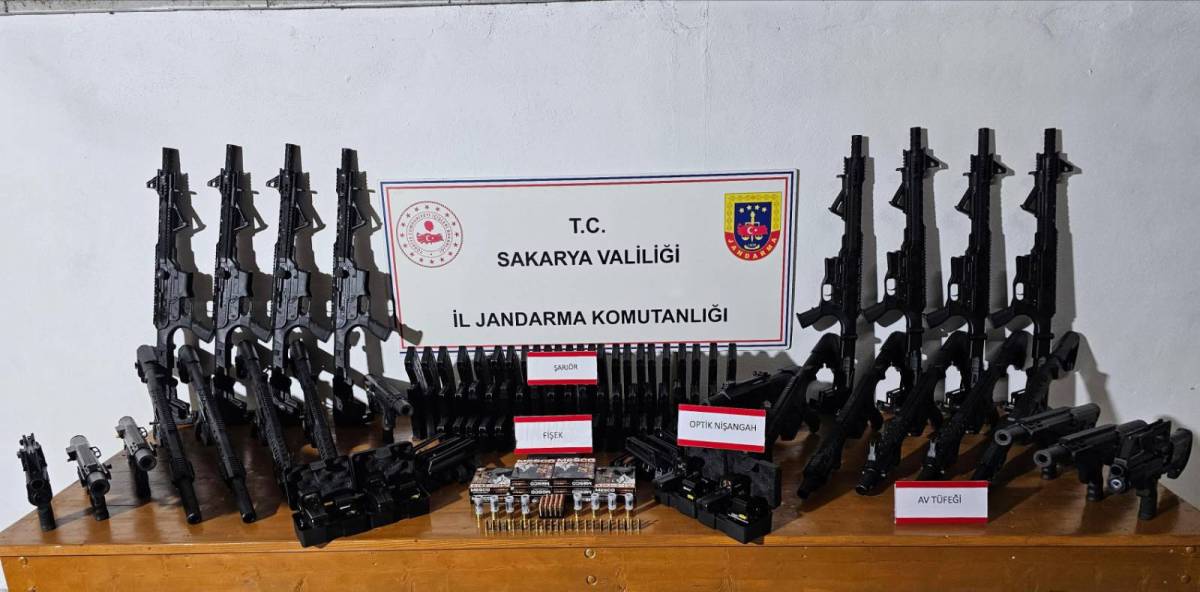 Sakarya'da Cephanelik gibi eve baskın