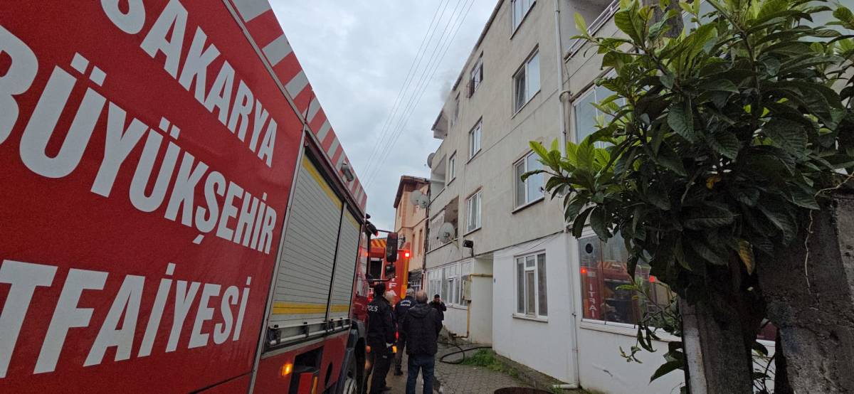 Hendek’te 4 Katlı Binada Çıkan Korkutan Yangın