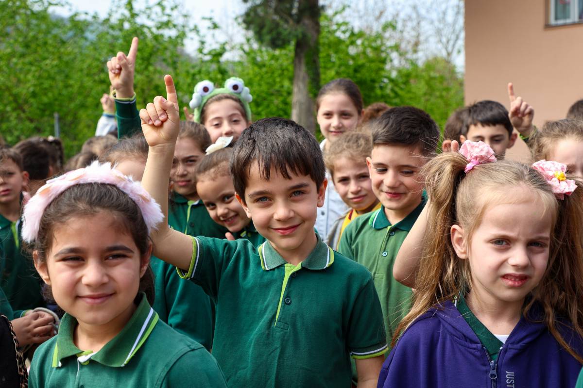 okul bahçesi Su Müfettişlerinin eğitim alanına dönüştü