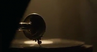 ELBET BİR GÜN EVDE KAL